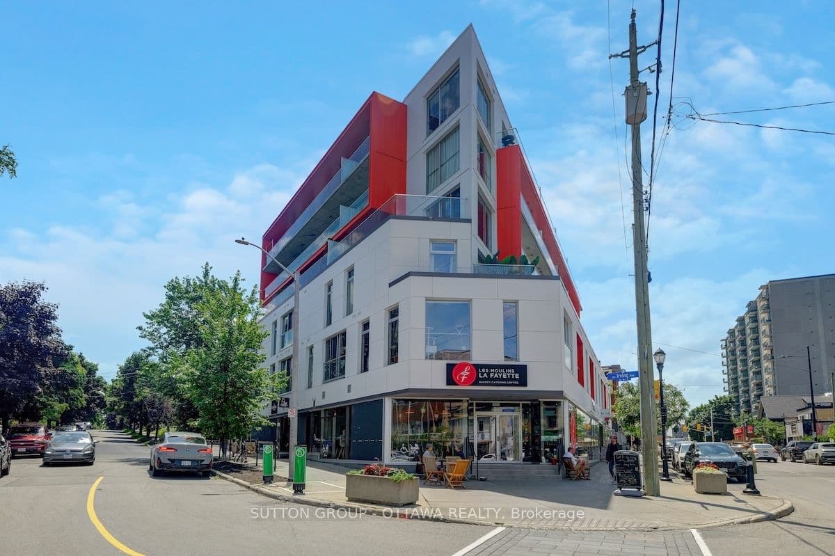 1000 Wellington Street W 308 #308 — photo 1