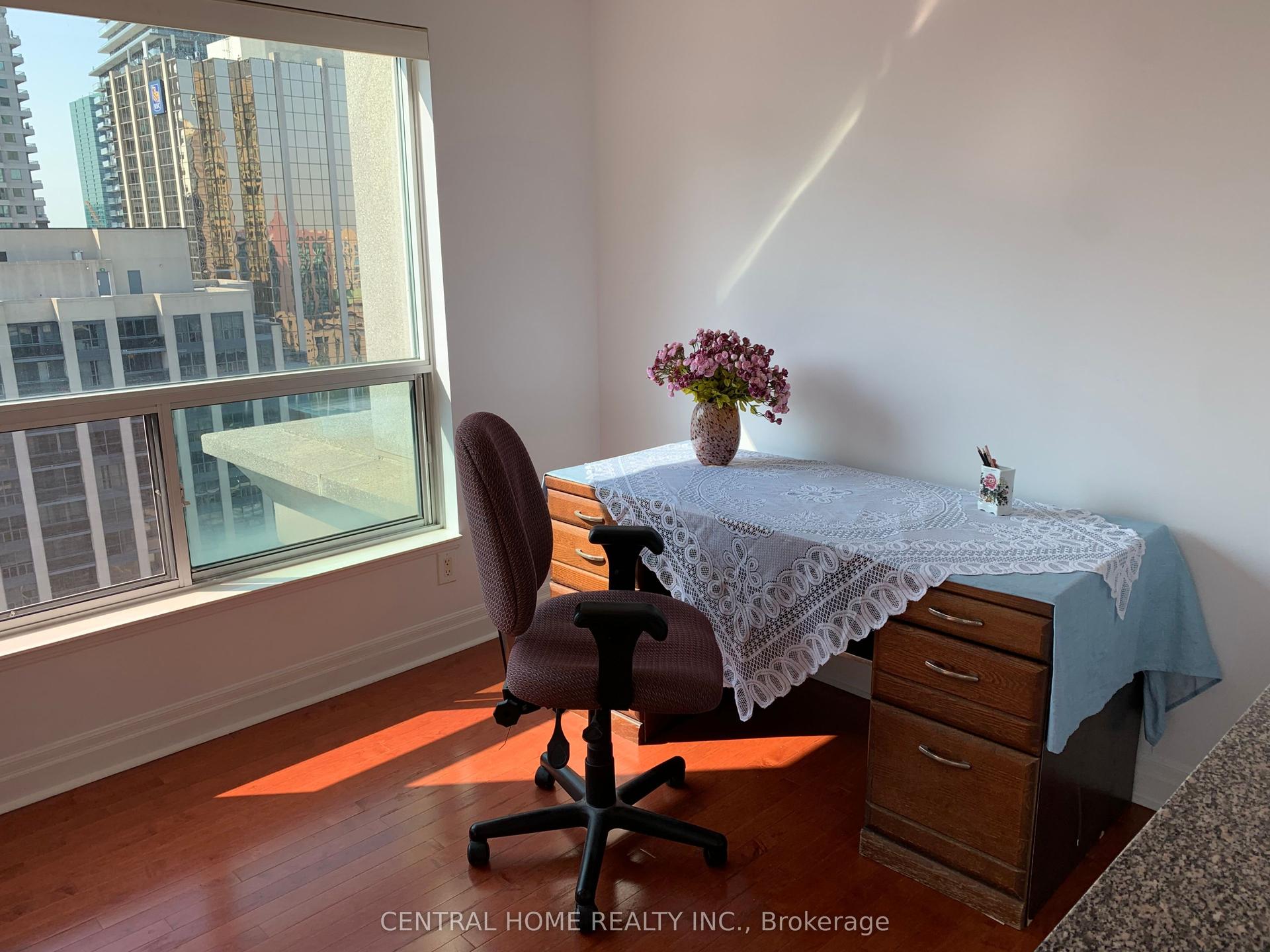 21 Hillcrest Avenue 2203 #2203 — photo 1