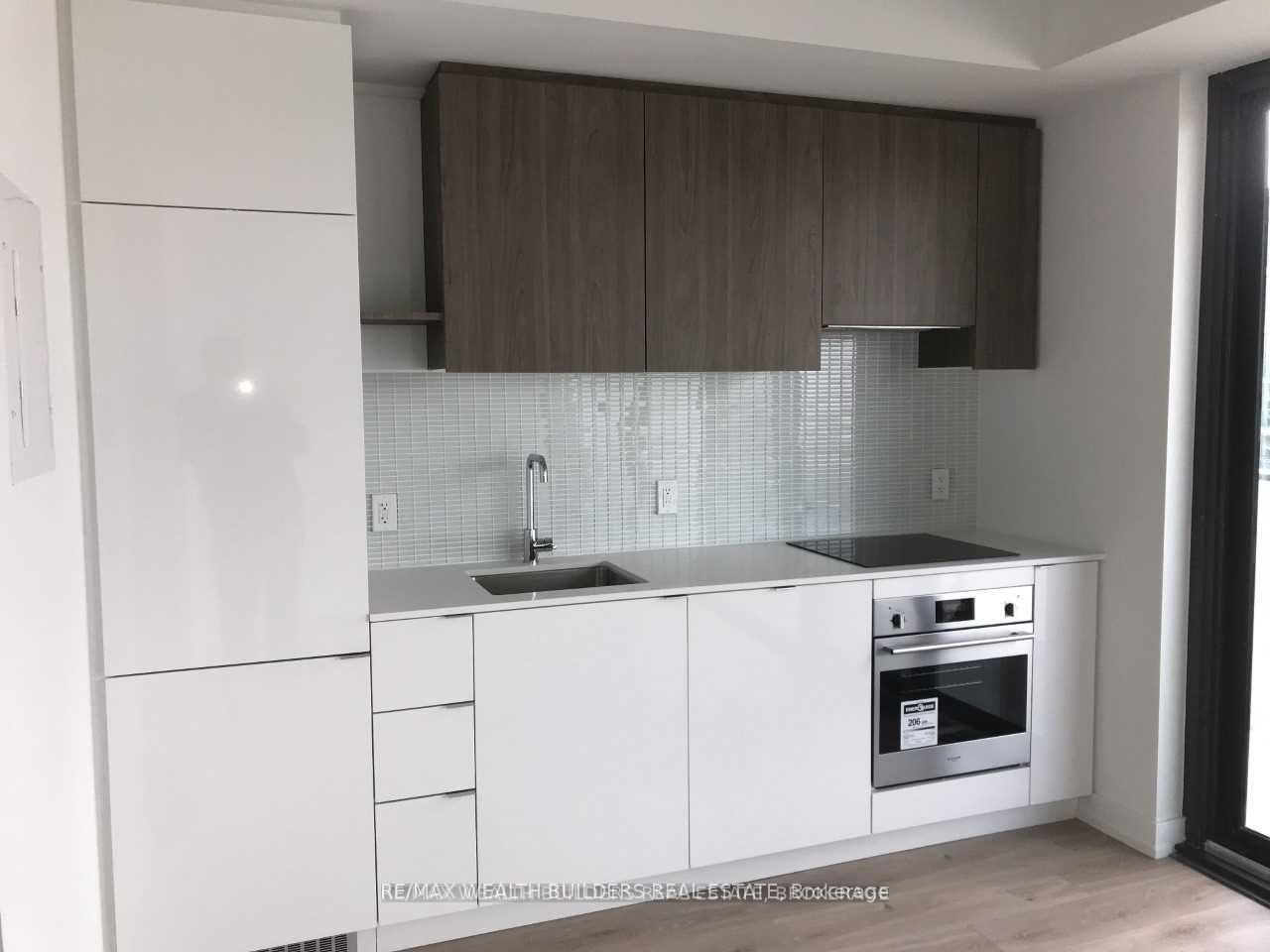 161 Roehampton Avenue 1204 #1204 — photo 1