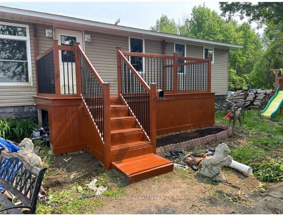 11574 Rowena Road — photo 1