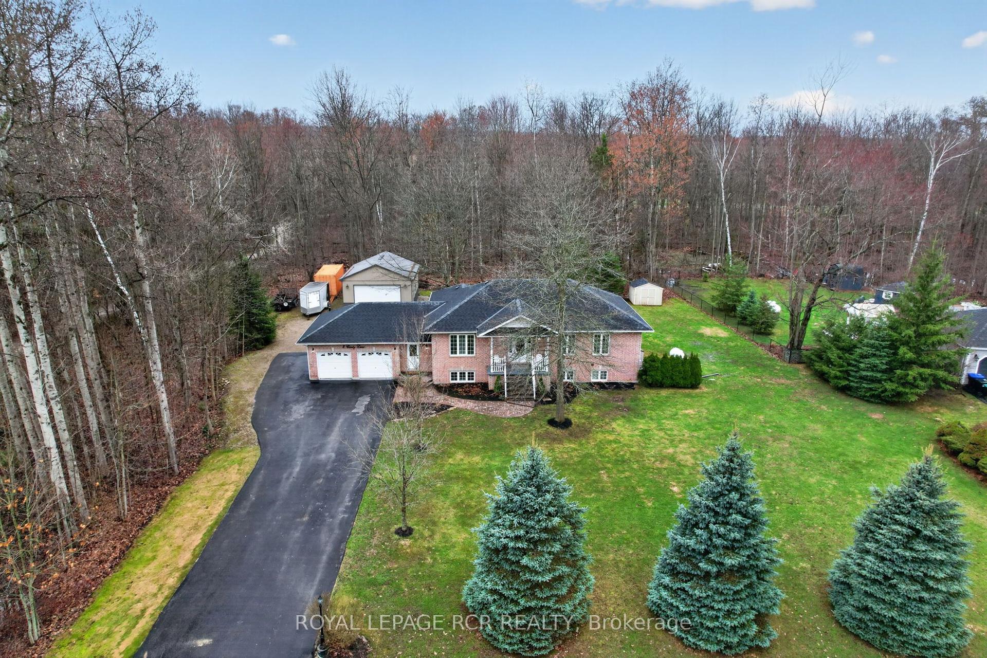 2 Cindy Lane — photo 1