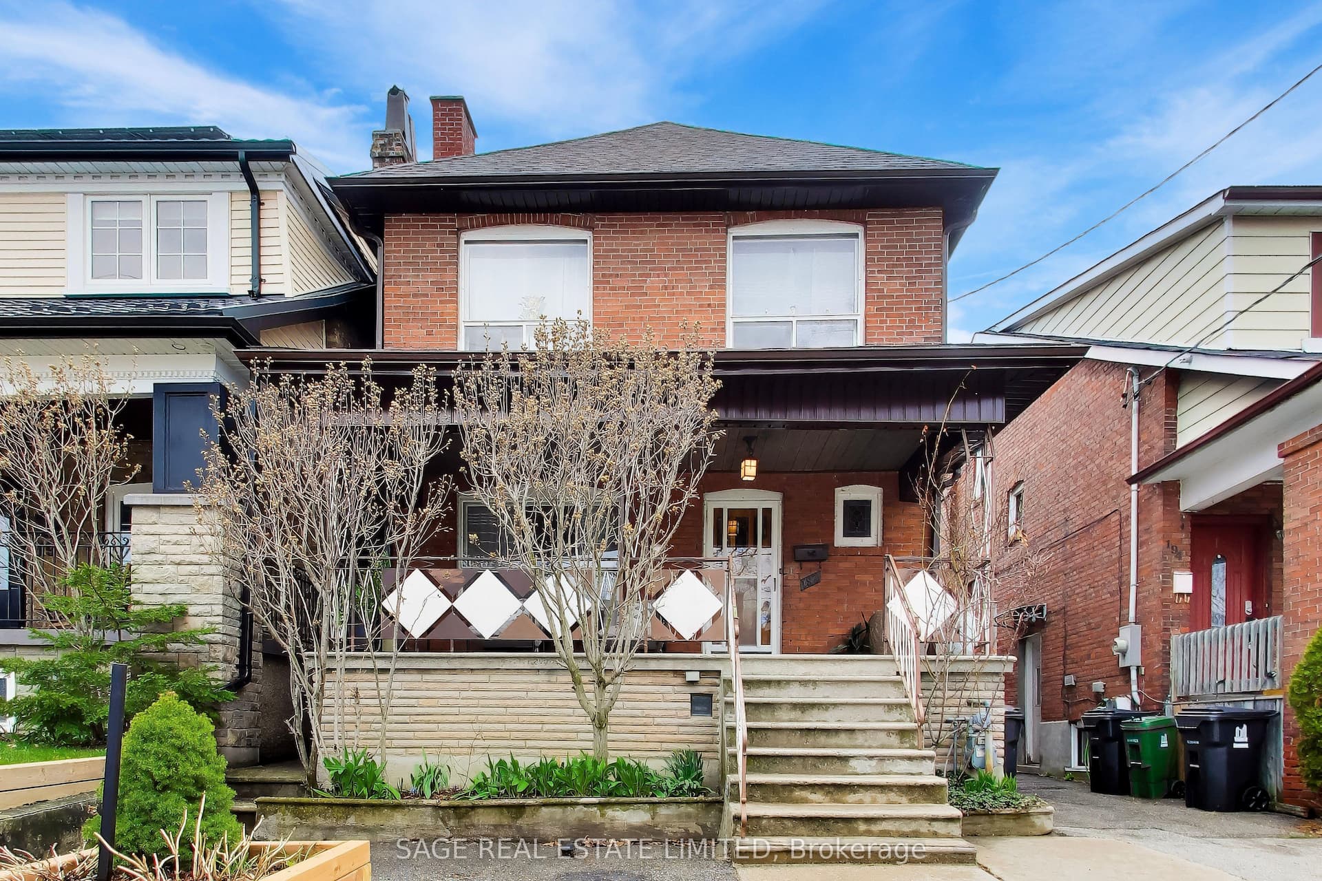 192 Westmount Avenue — photo 1