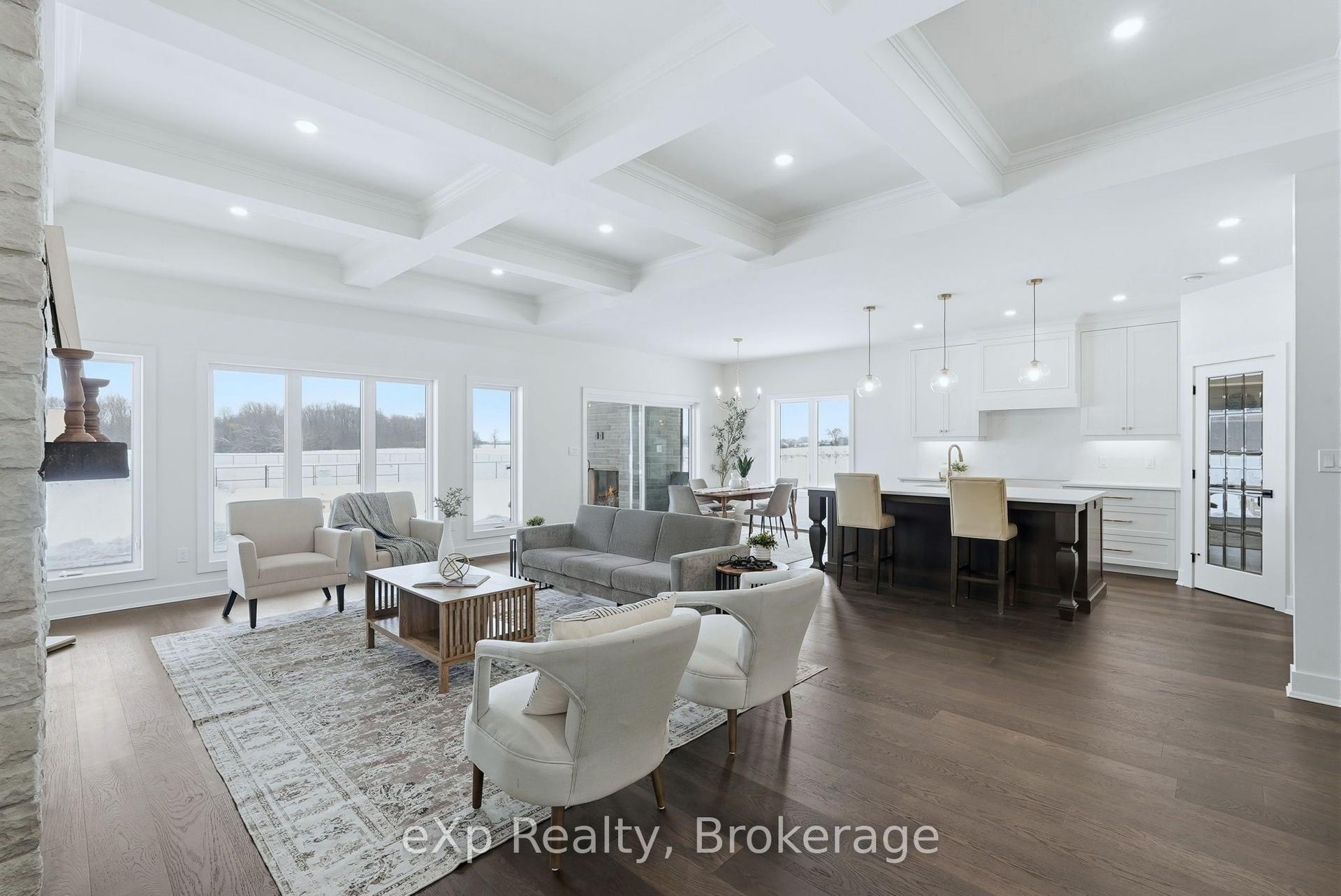 1036 Walton Avenue N — photo 1