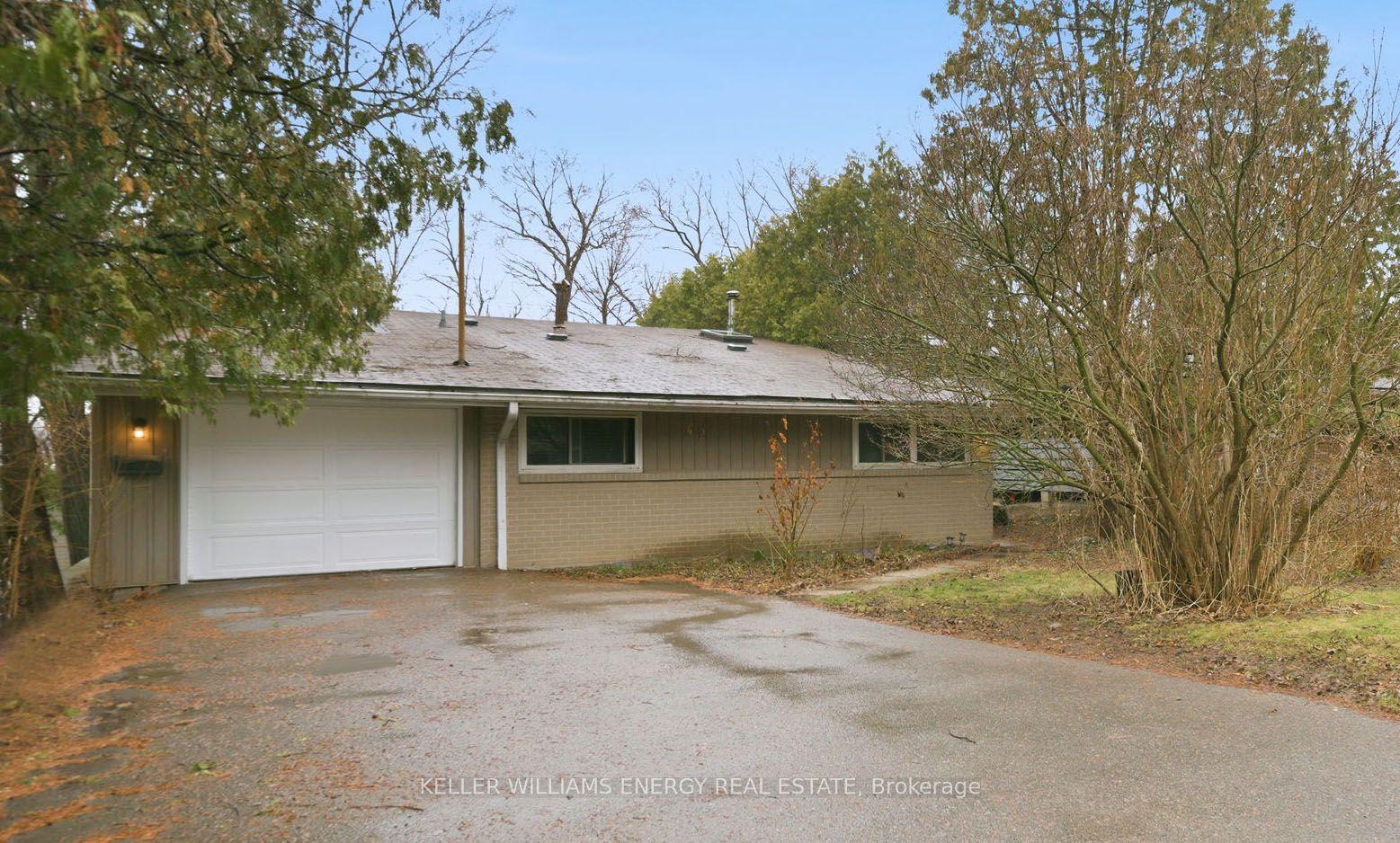 42 Oakley Boulevard — photo 1