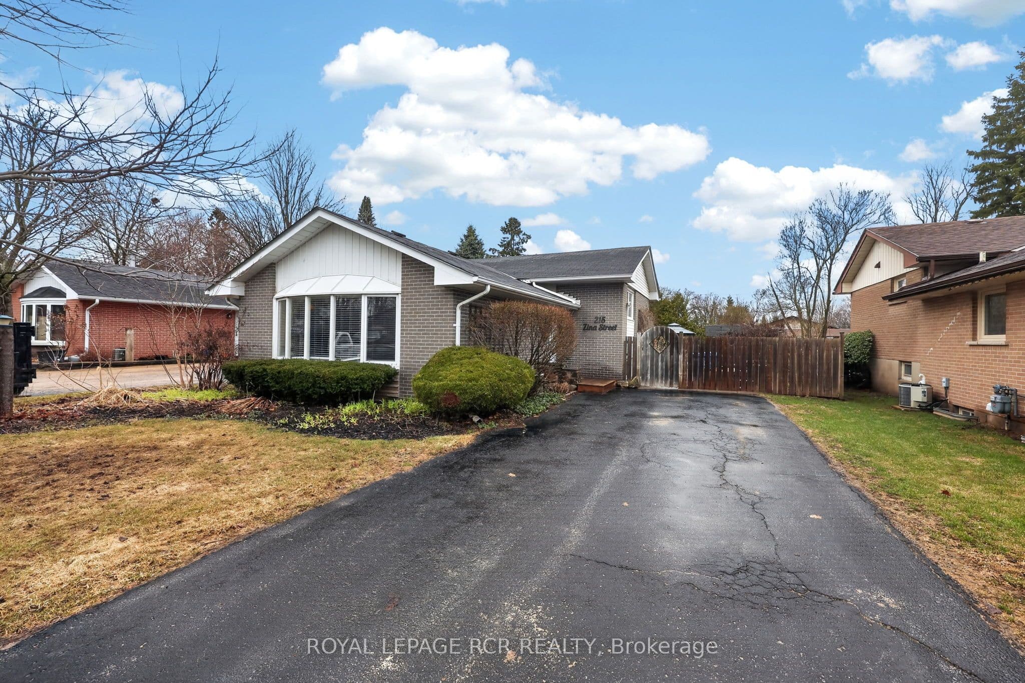 215 Zina Street — photo 1