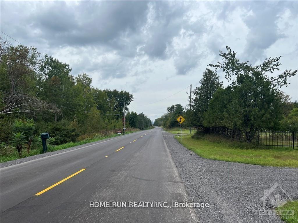 3447 Greenland Road — photo 1