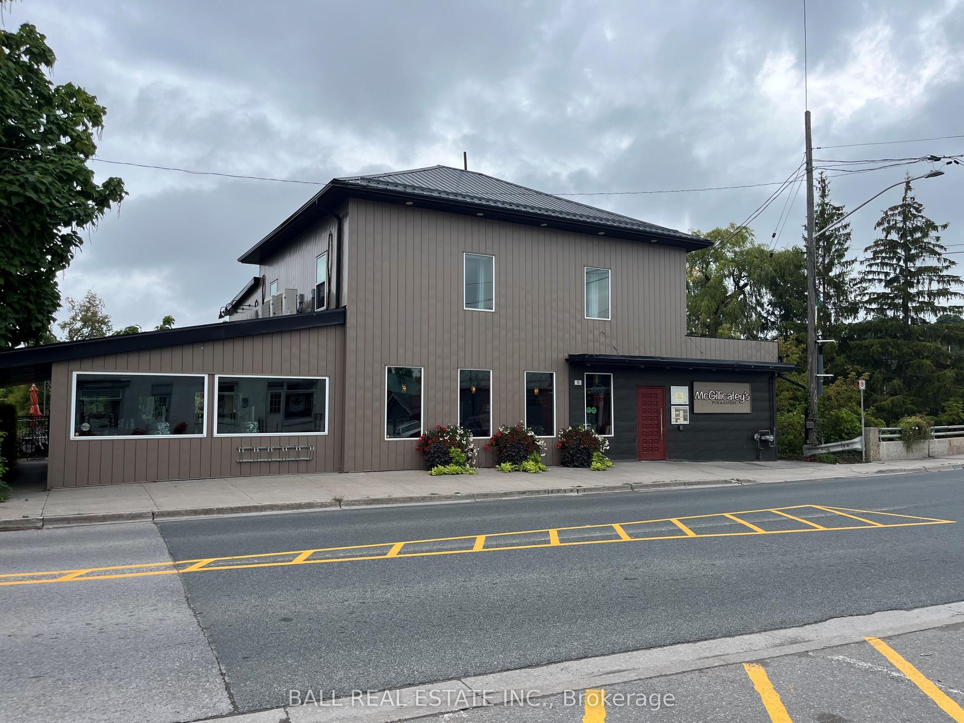 13 Bridge Street N — photo 1