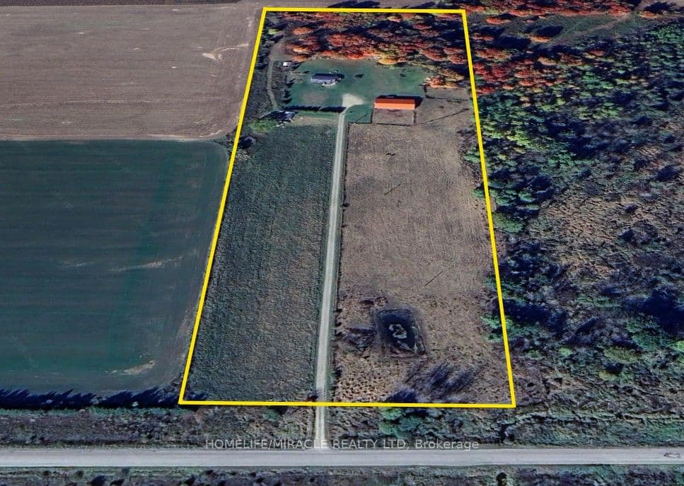 682093 260 Side Road — photo 1