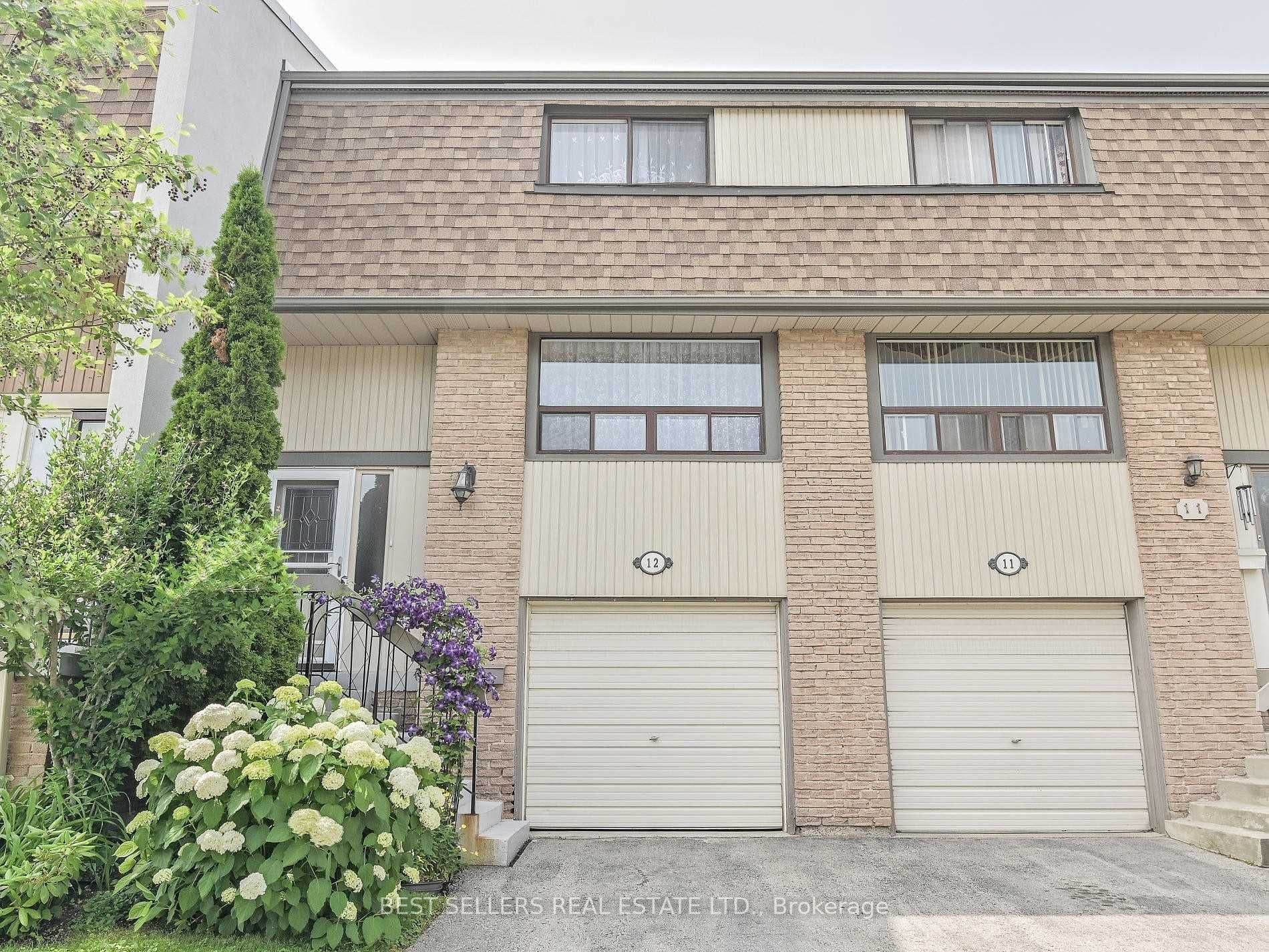 12 Ashton Crescent 12 #12 — photo 1