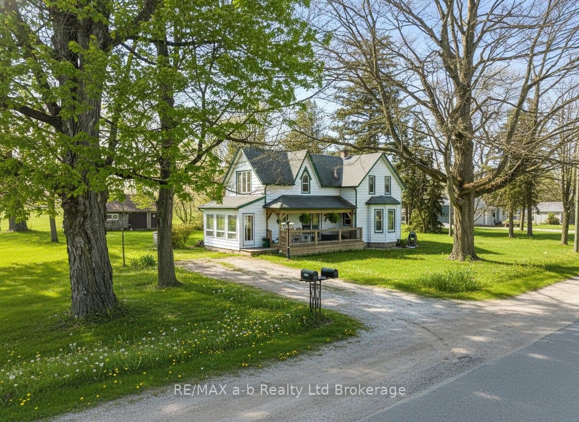 312895 DEREHAM Line — photo 1