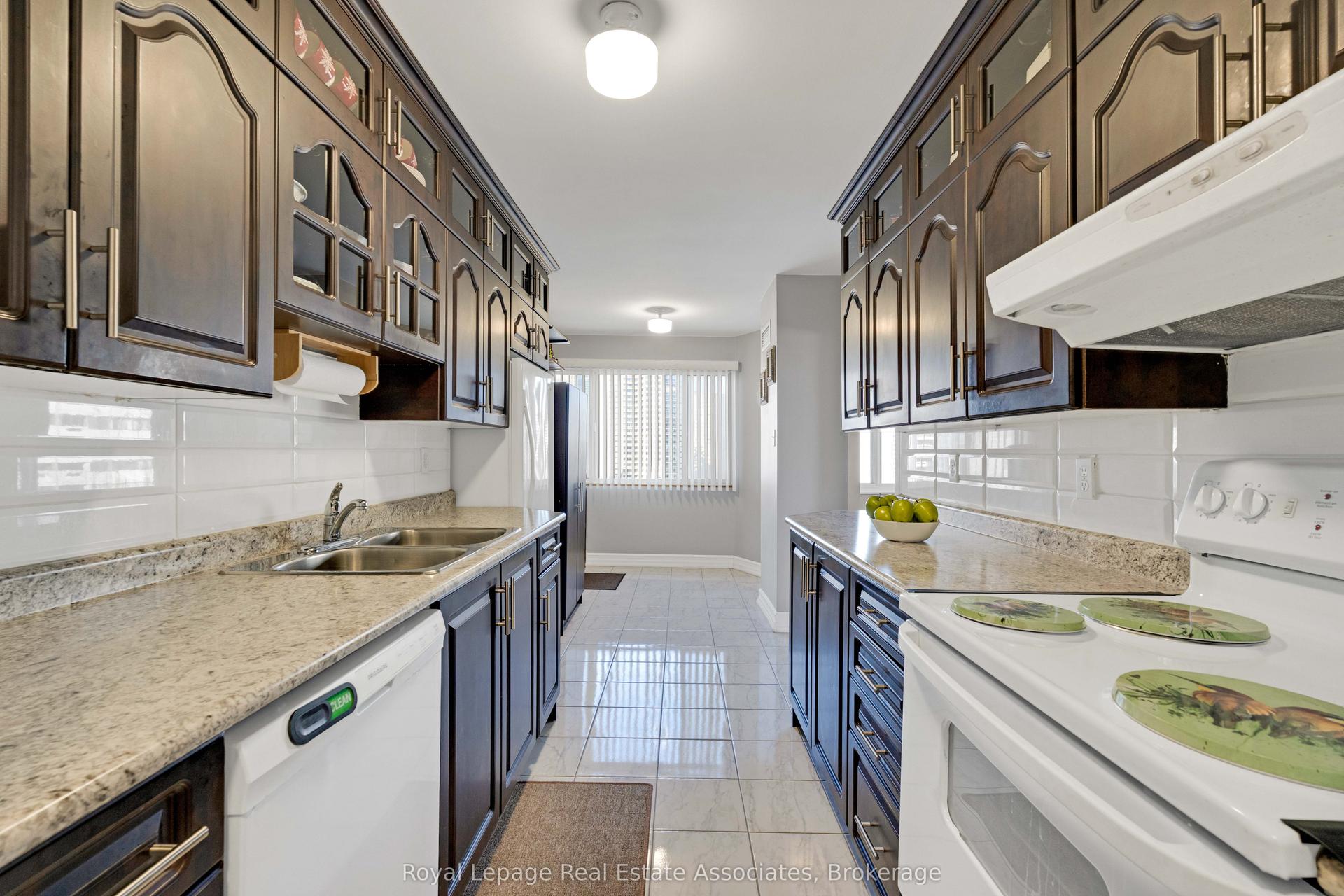 50 Elm Drive E 912 #912 — photo 1