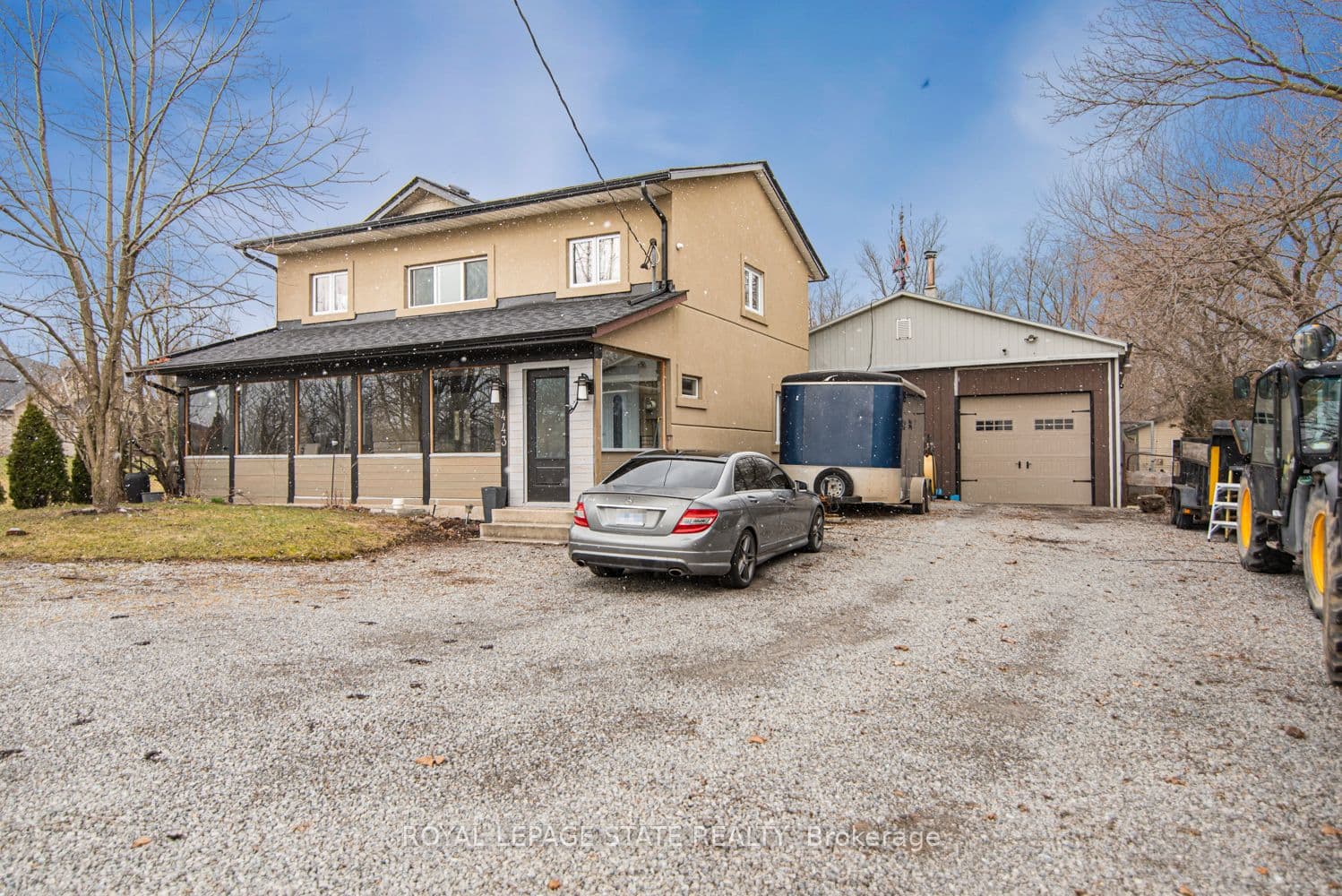 443 Eleventh Road E — photo 1