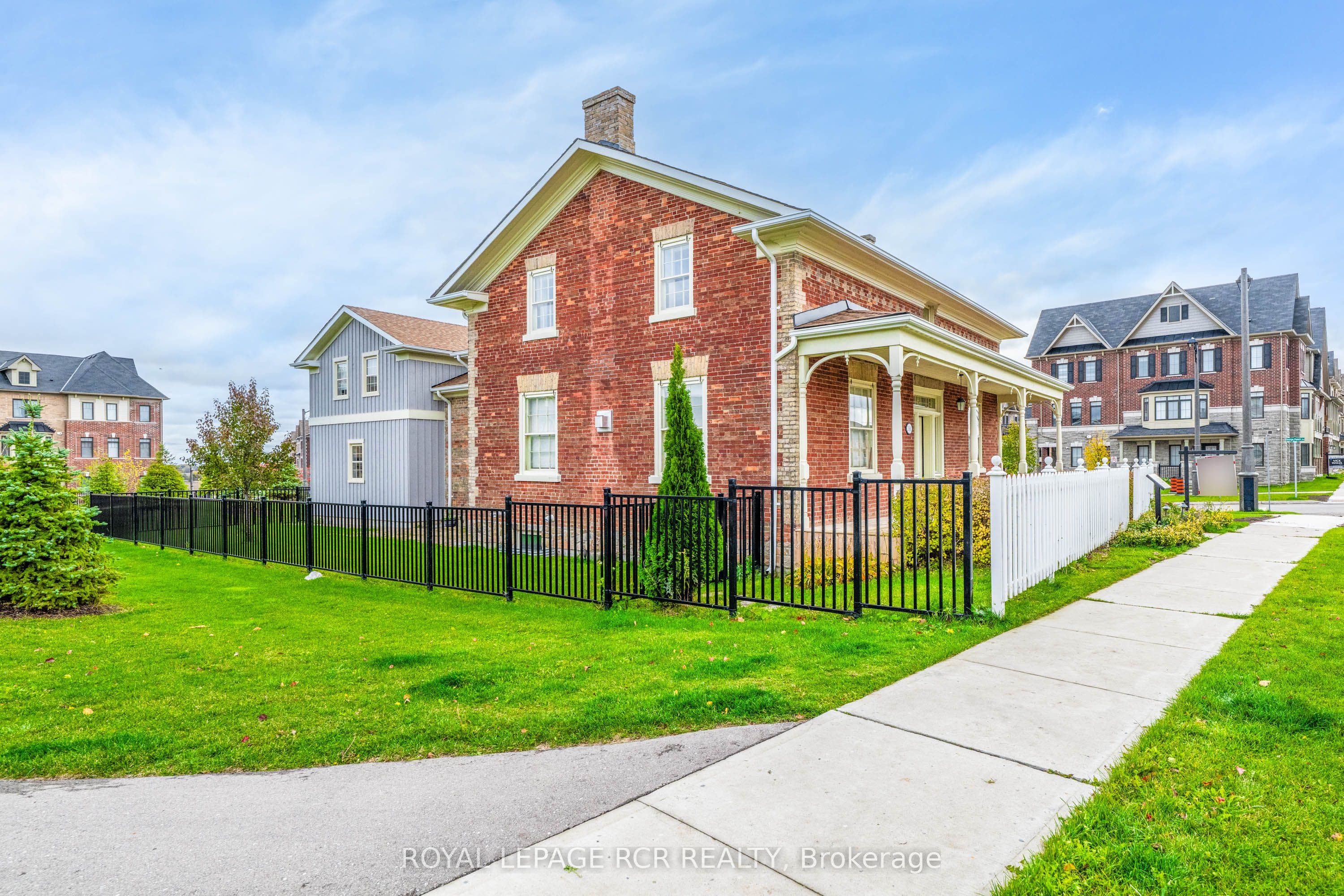 10961 Victoria Square Boulevard — photo 1