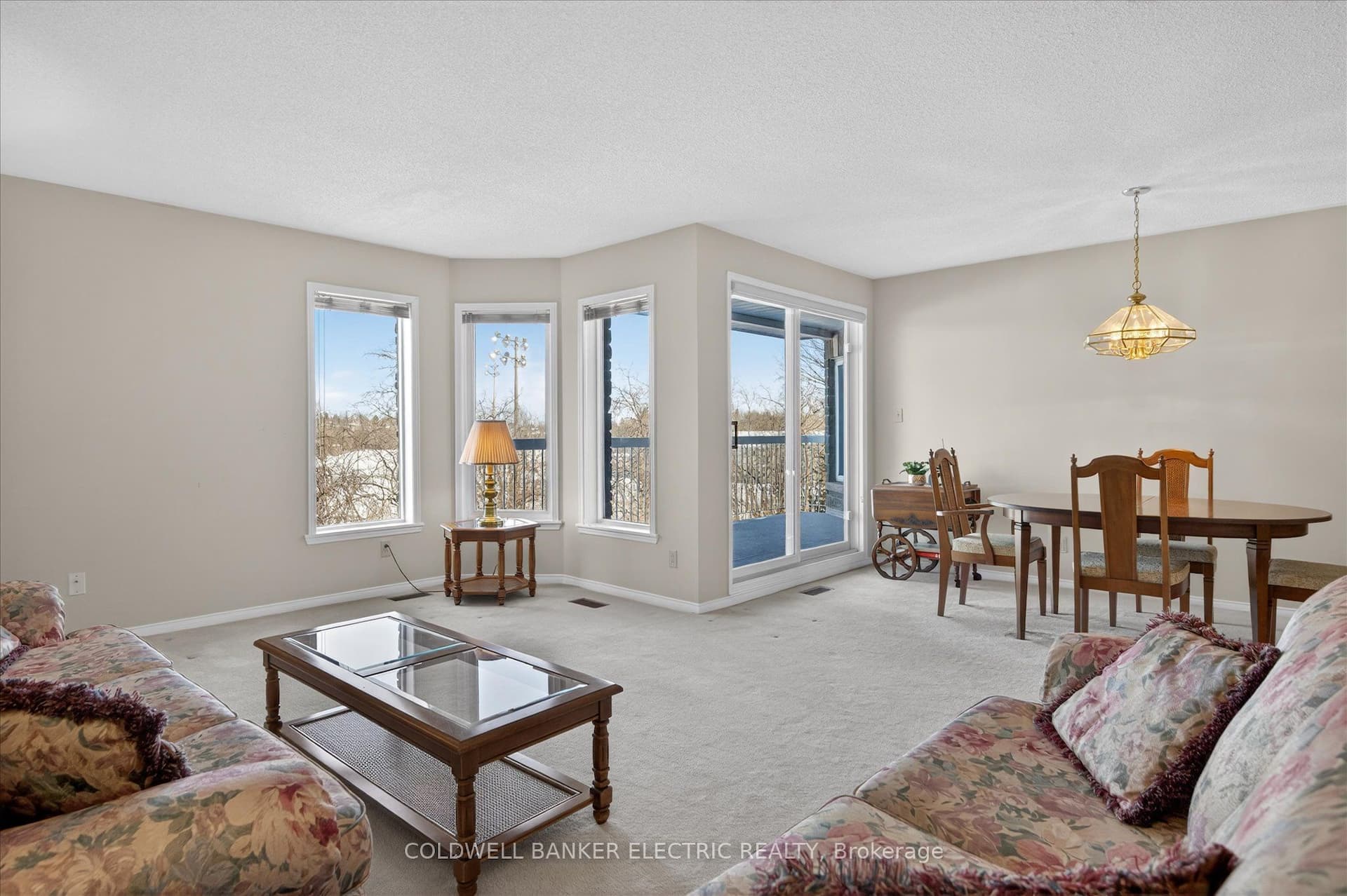 1099 Clonsilla Avenue 205C #205C — photo 1