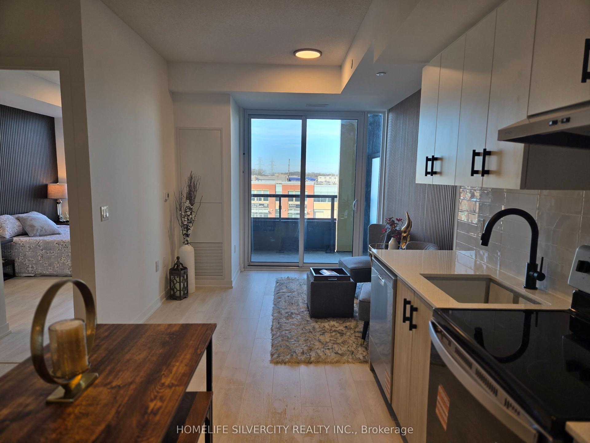 4878 Powers Common 117 #117 — photo 1