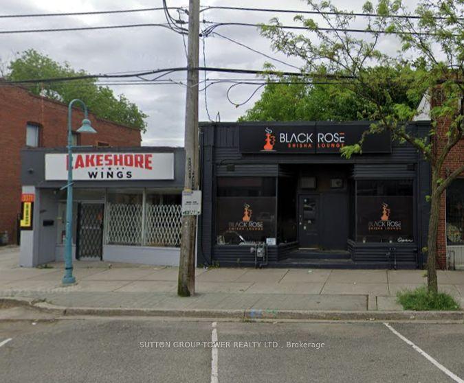 3373 Lake Shore Boulevard W — photo 1