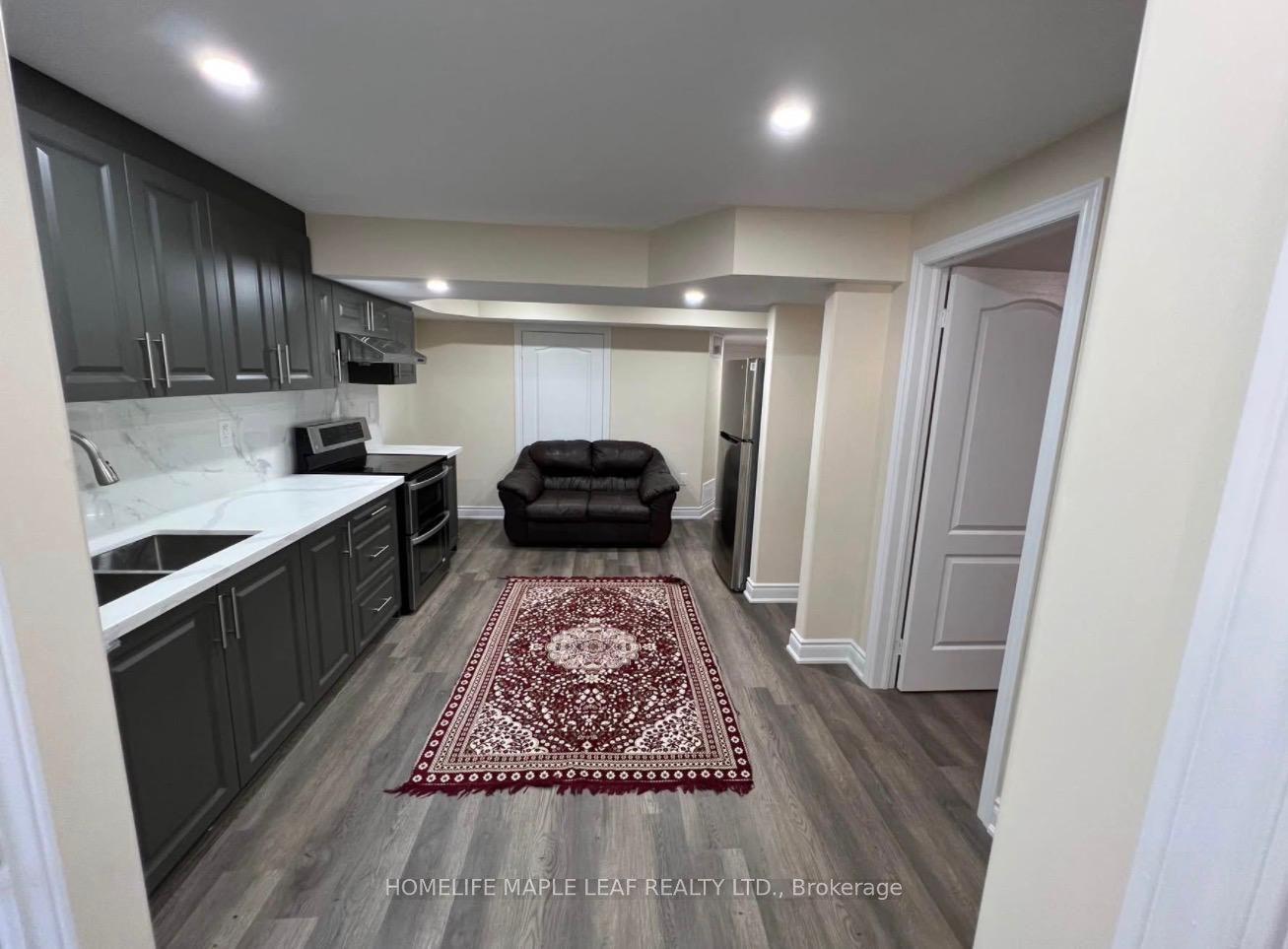 92 Robert Parkinson Drive — photo 1