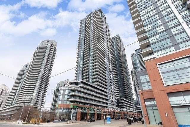 2212 Lake Shore Boulevard W 3702 #3702 — photo 1