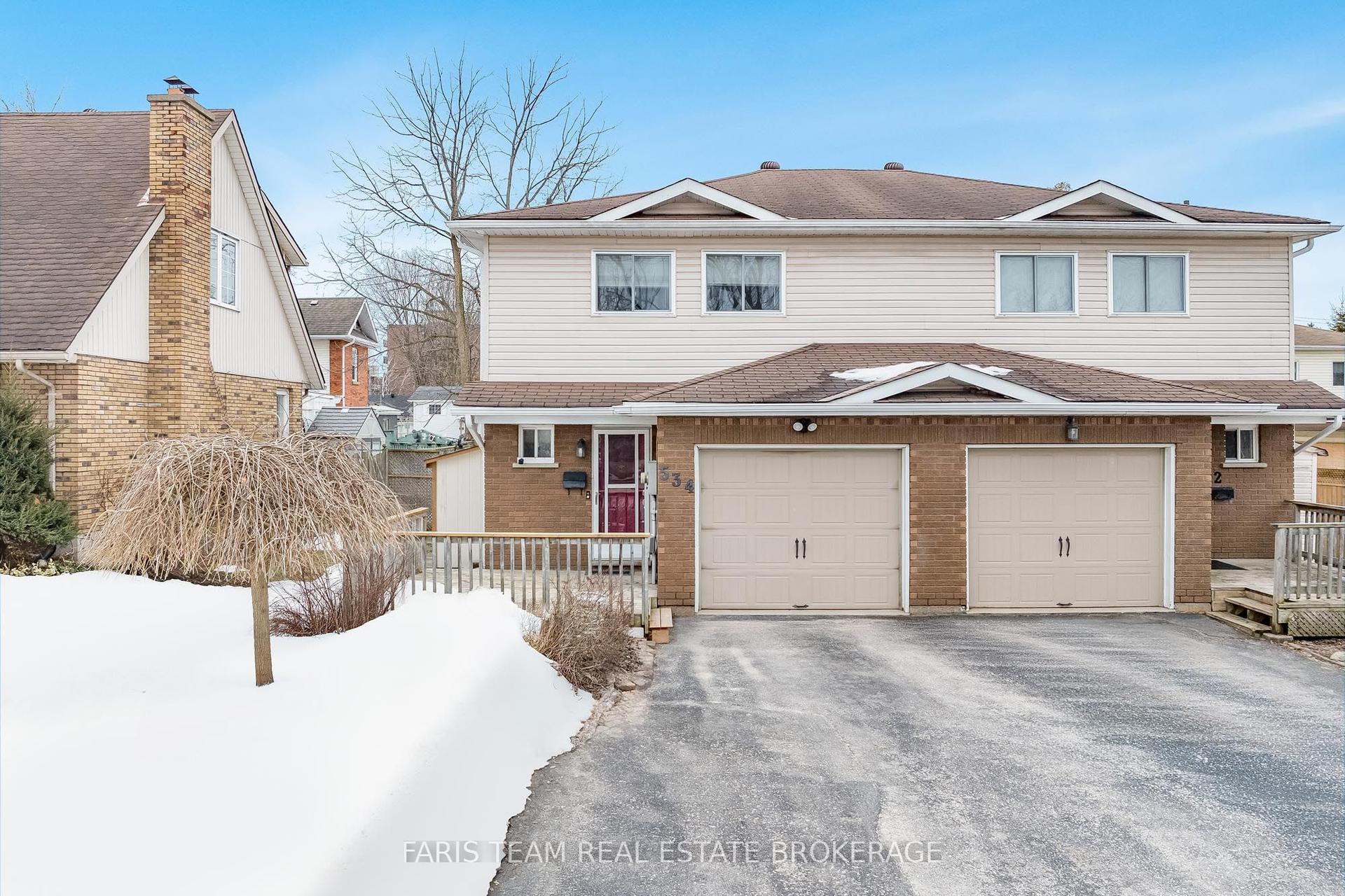 534 Wellington Street — photo 1