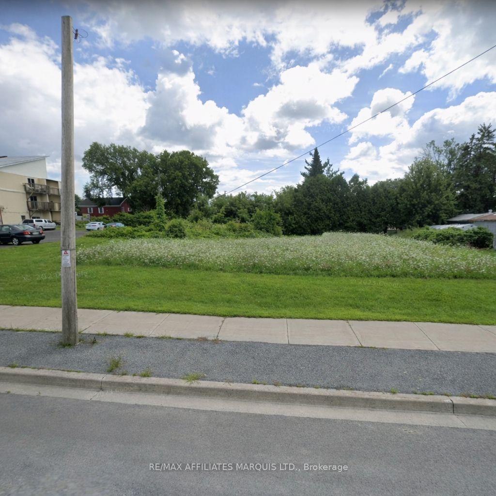 8 South Terrace Street — photo 1