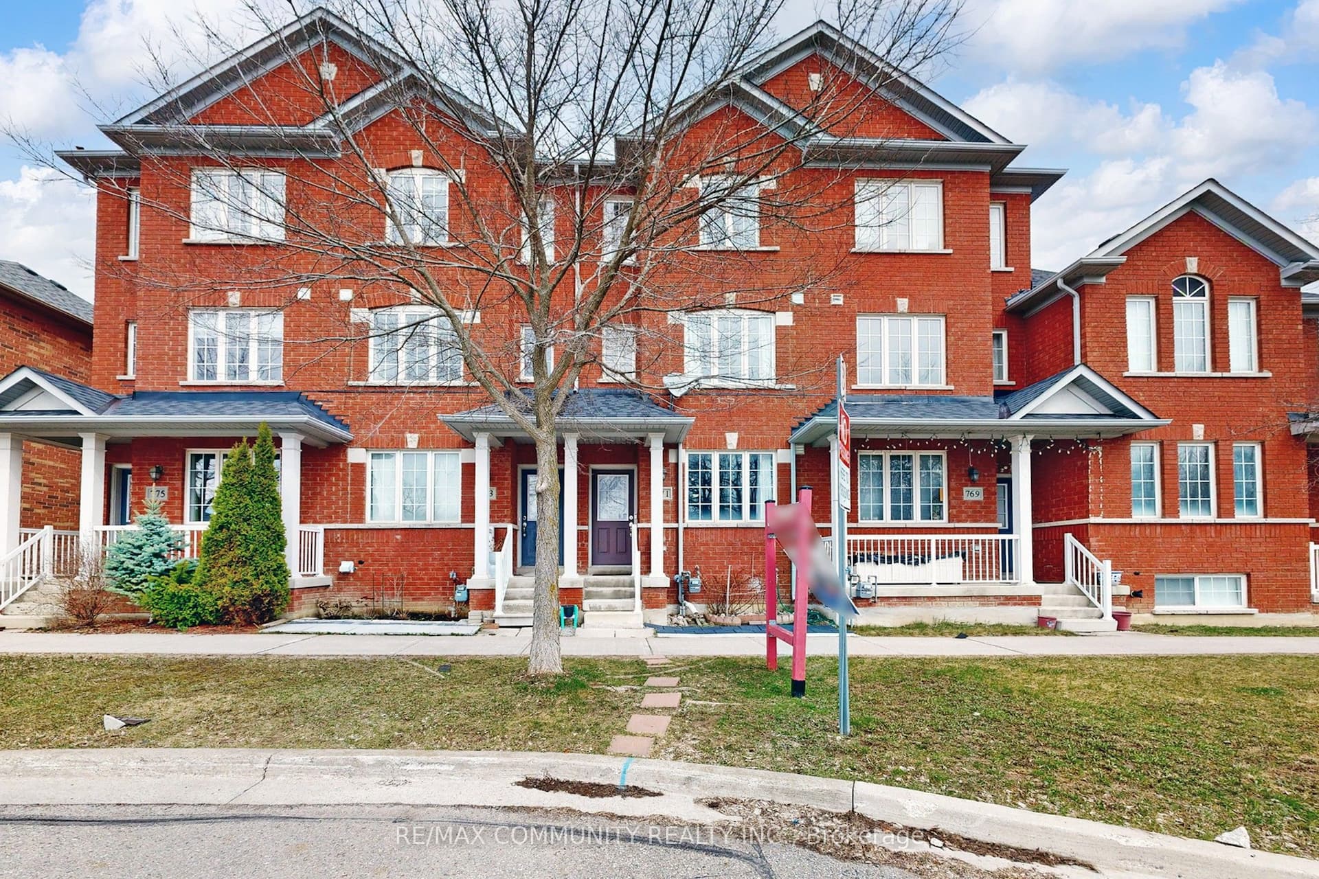 771 Cornell Rouge Boulevard — photo 1