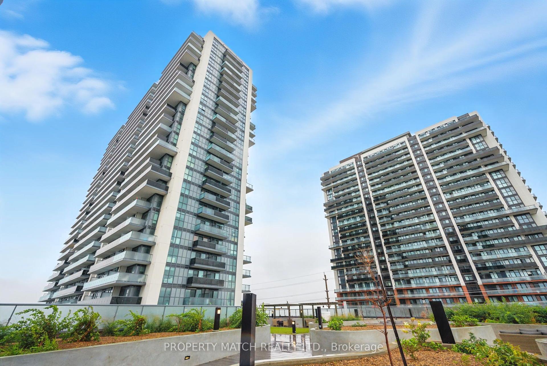 2545 Simcoe Street N 802 #802 — photo 1