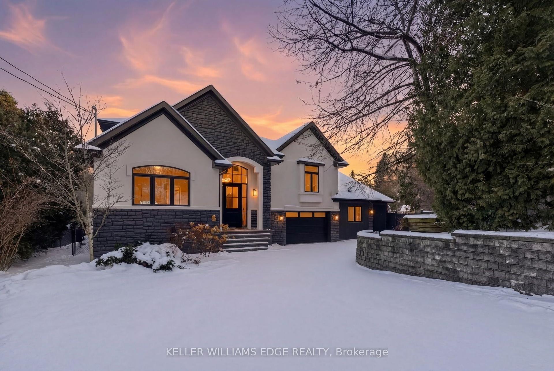 1316 Dundas Street — photo 1