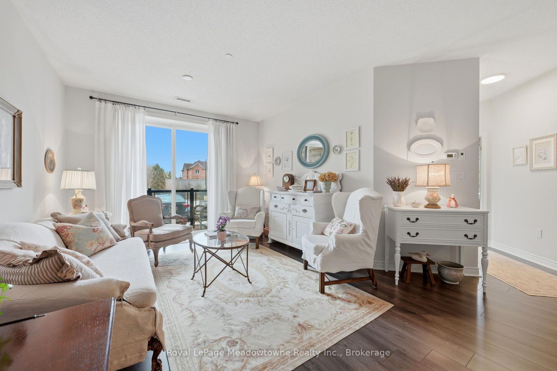 33 Whitmer Street 109 #109 — photo 1