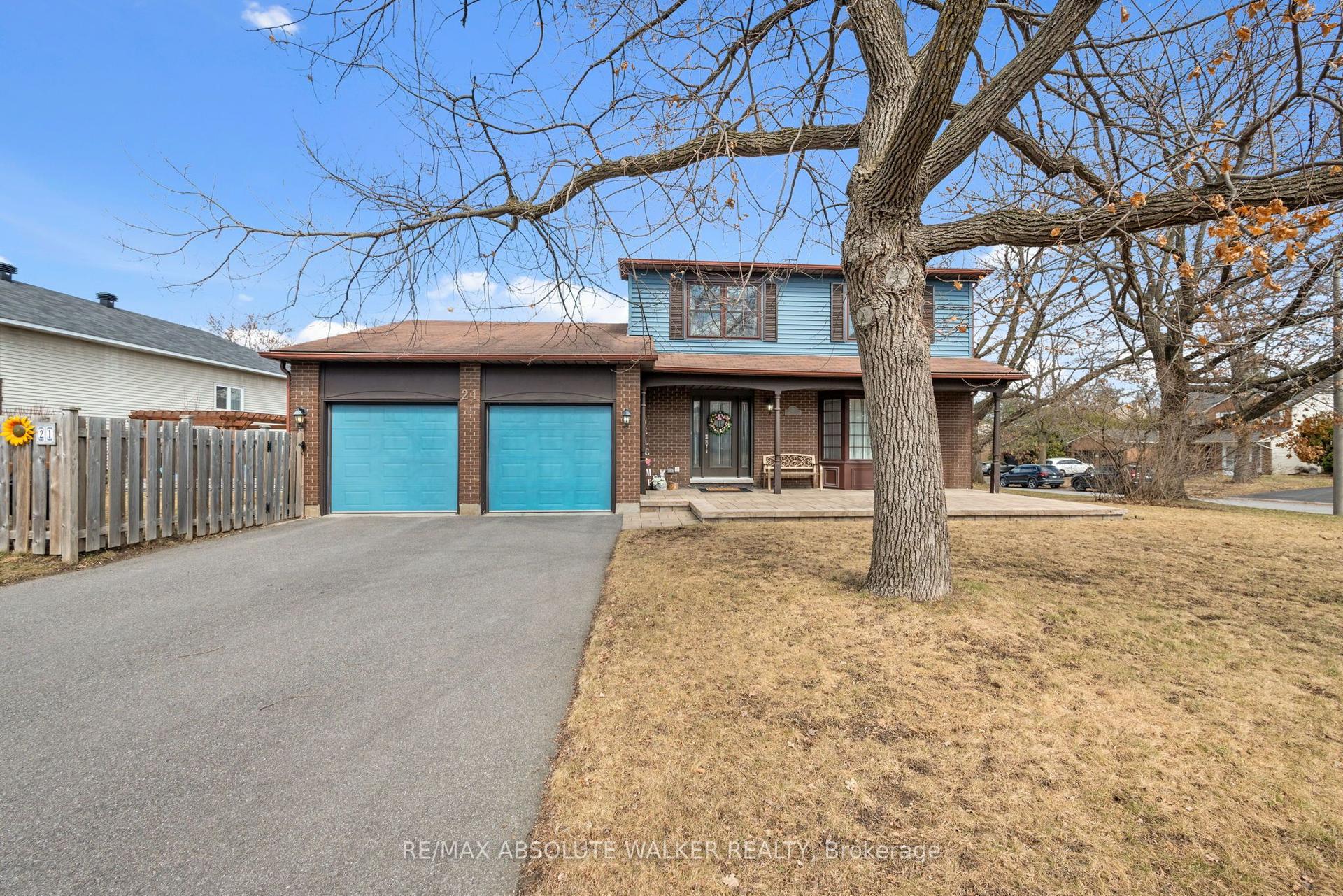 21 Pattermead Crescent — photo 1