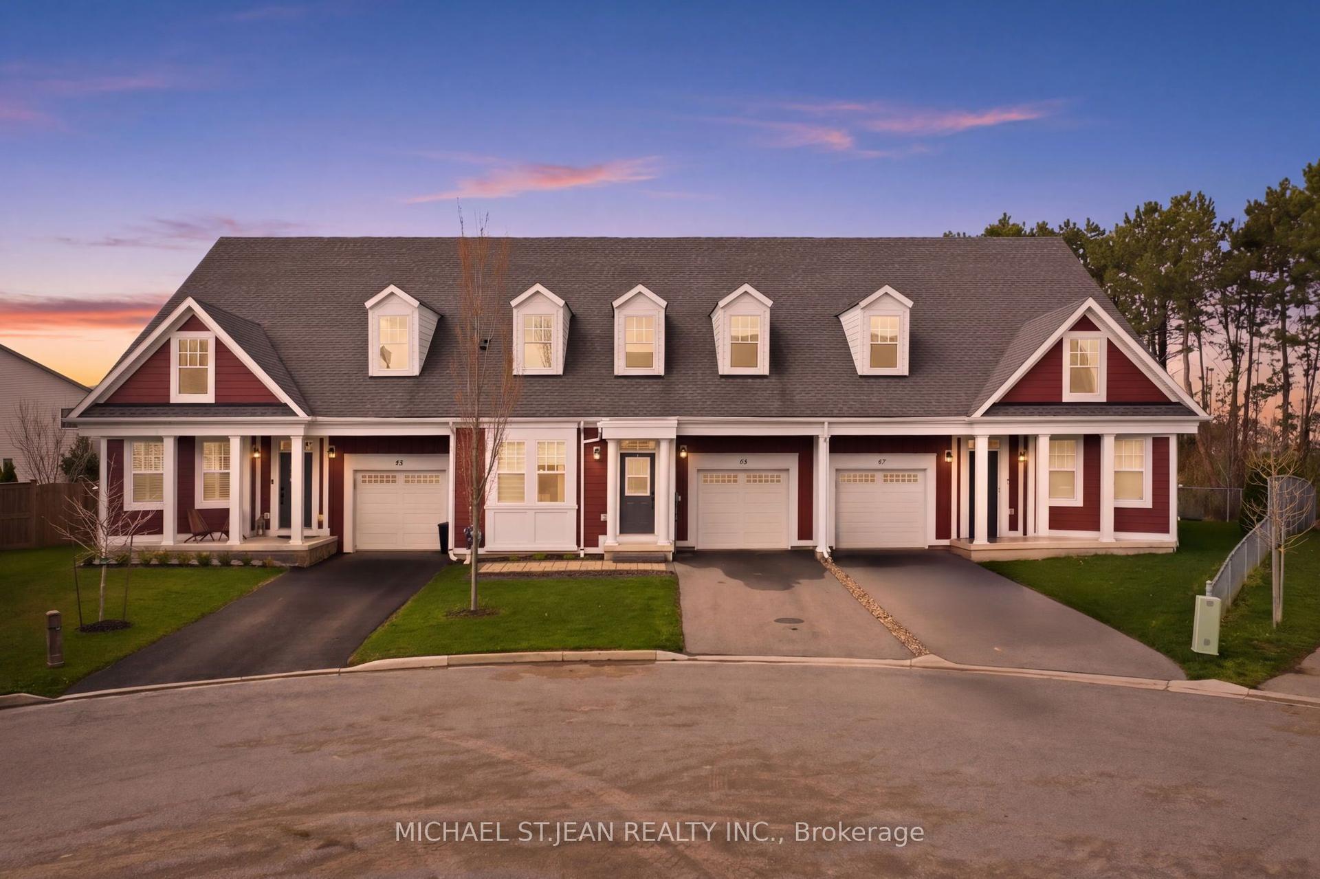 65 Paradise Grove — photo 1