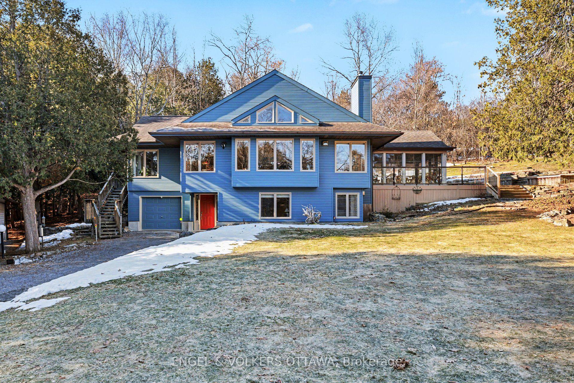 4637 Northwoods Drive — photo 1