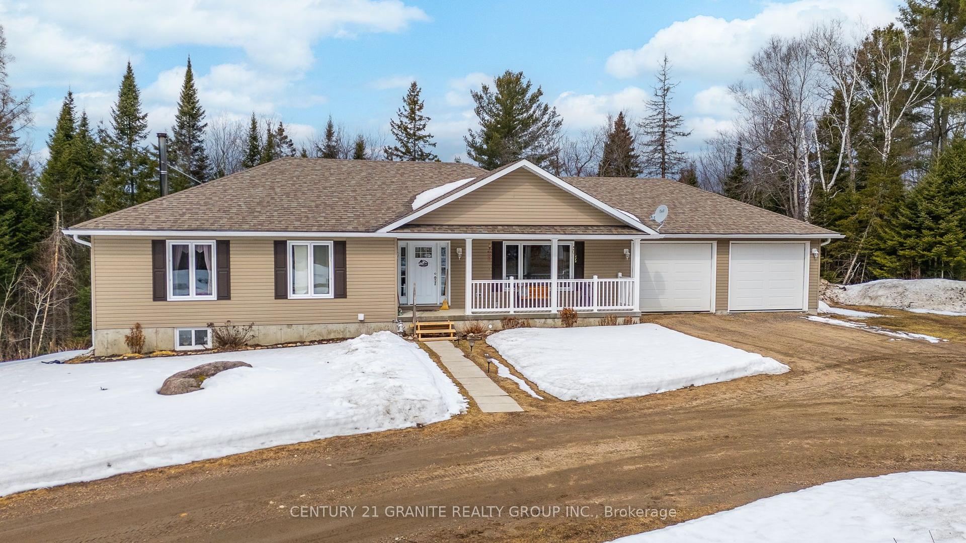 818 Williams Lake Road — photo 1