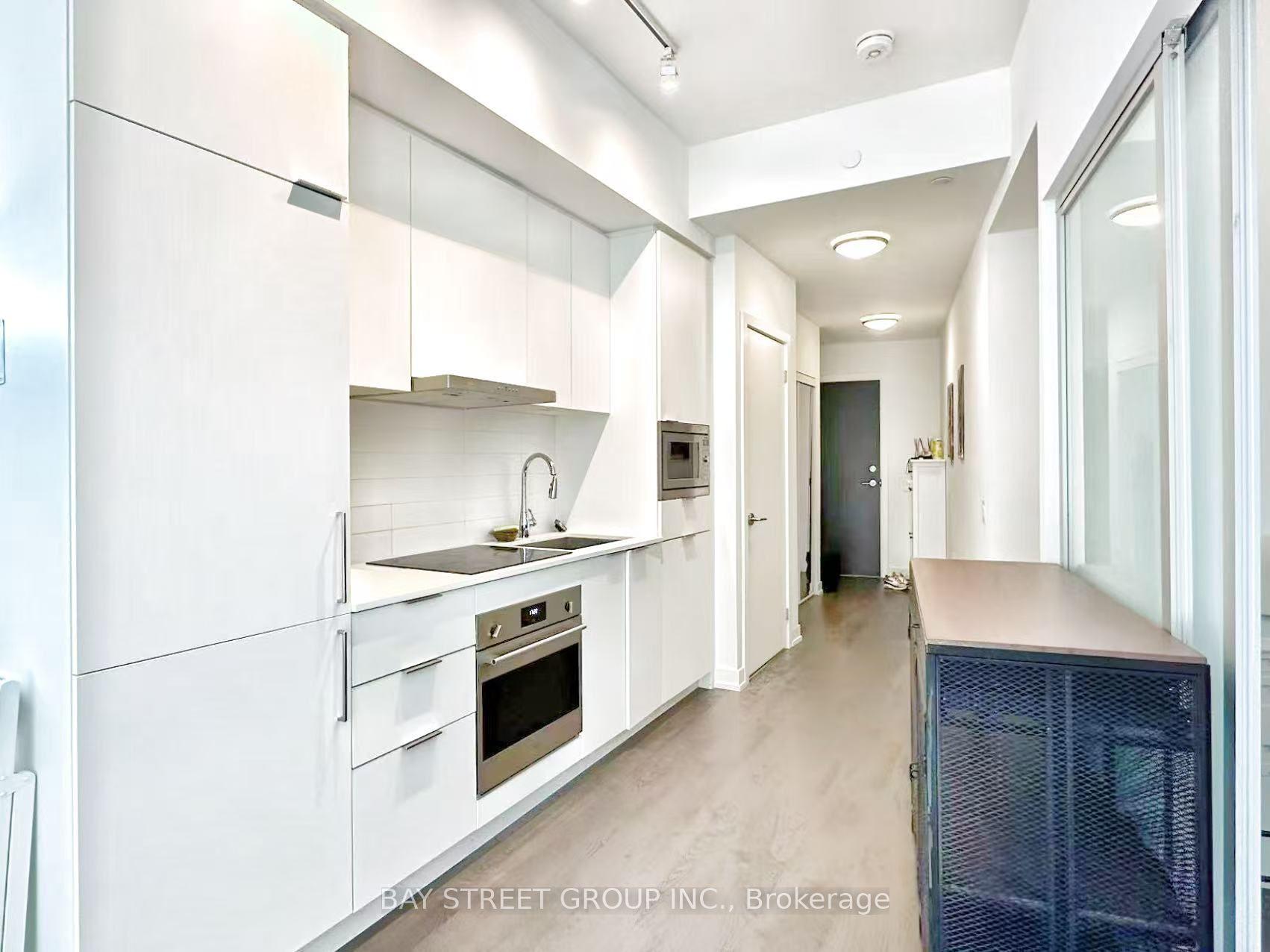 8 Olympic Garden Drive 304 #304 — photo 1