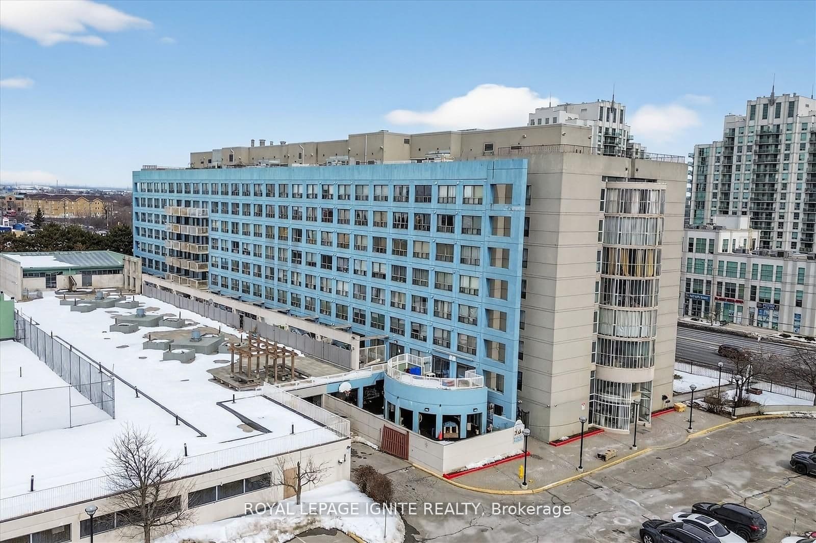 39 Kimbercroft Court 414 #414 — photo 1