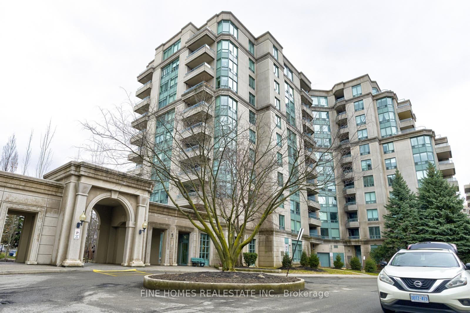 1 Emerald Lane — photo 1