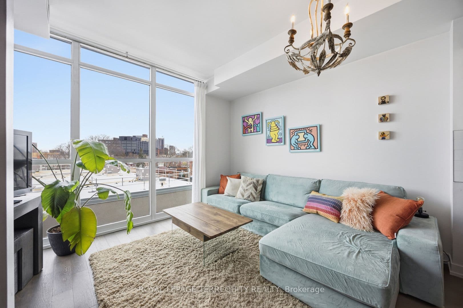 36 Howard Park Avenue 510 #510 — photo 1