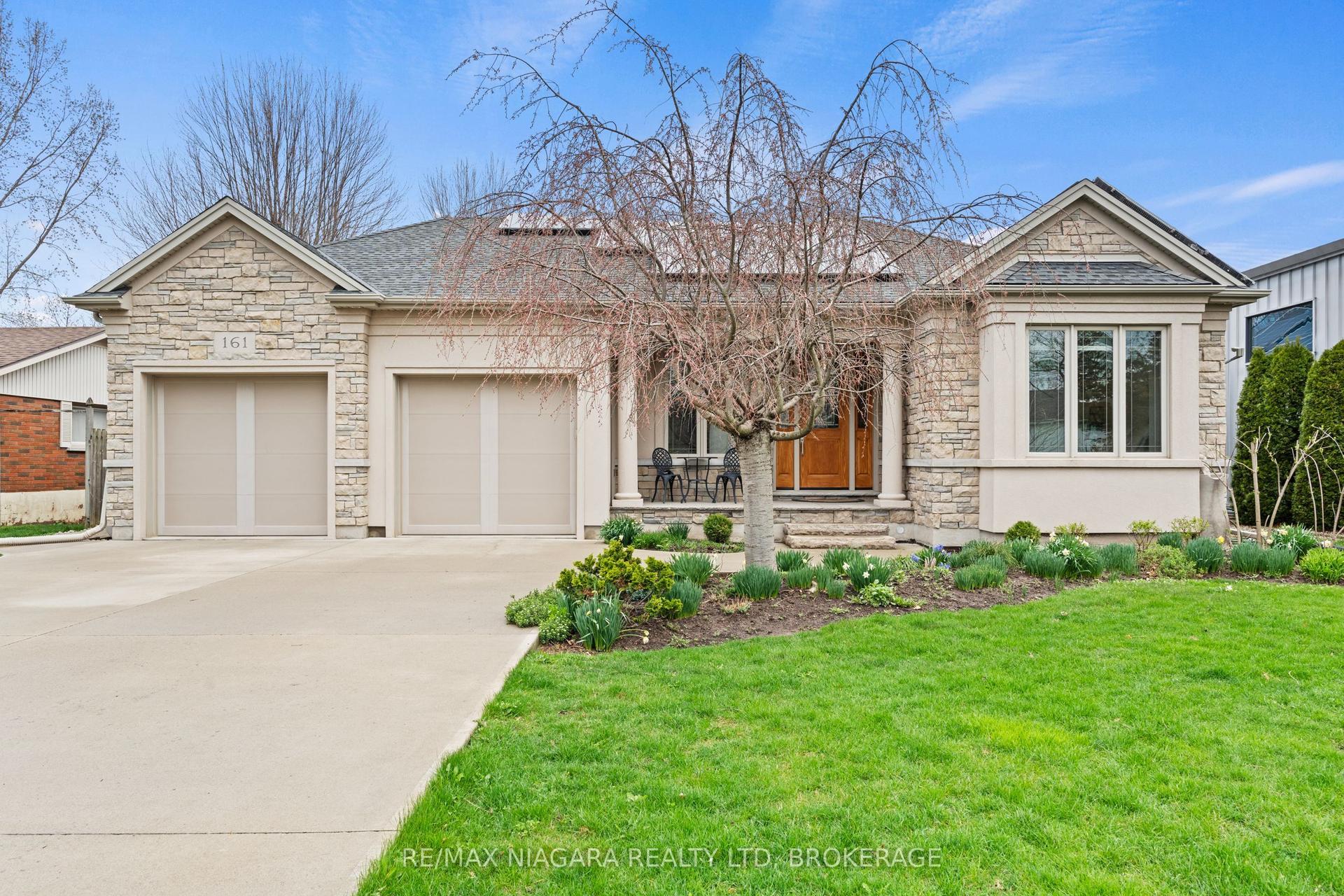 161 William Street — photo 1