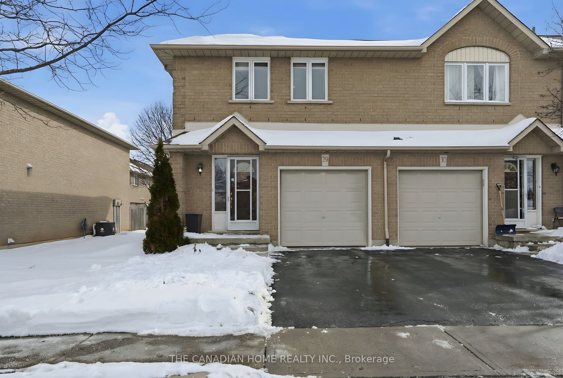 1889 Upper Wentworth Street 29 #29 — photo 1