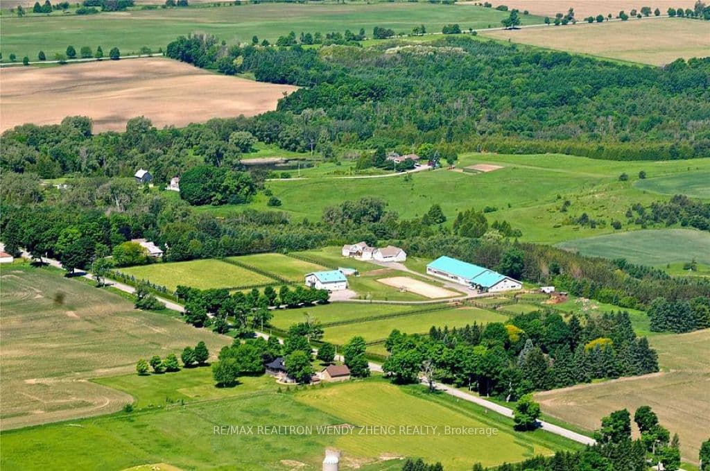 930 Howden Road E — photo 1