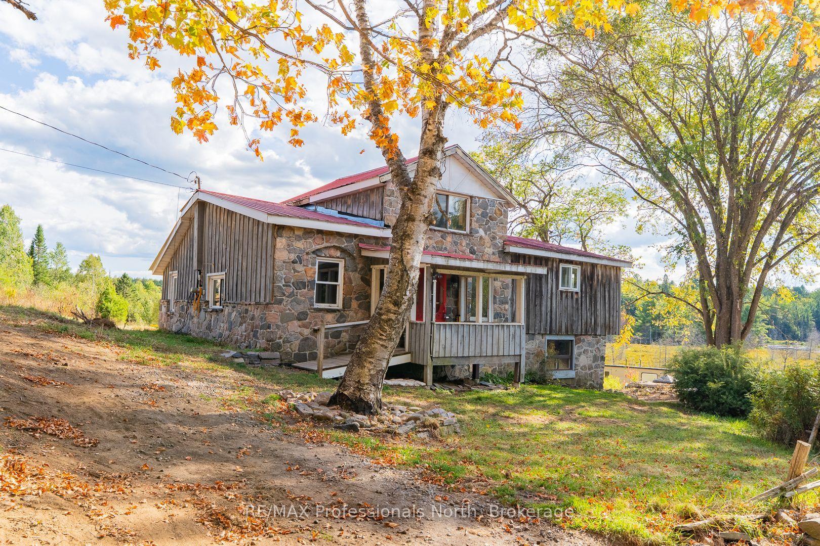 1127 Fallowfield Road — photo 1