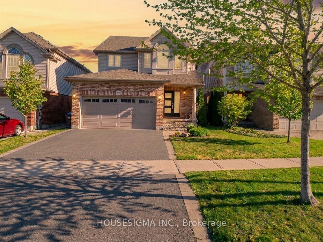 22 Highlands Crescent — photo 1