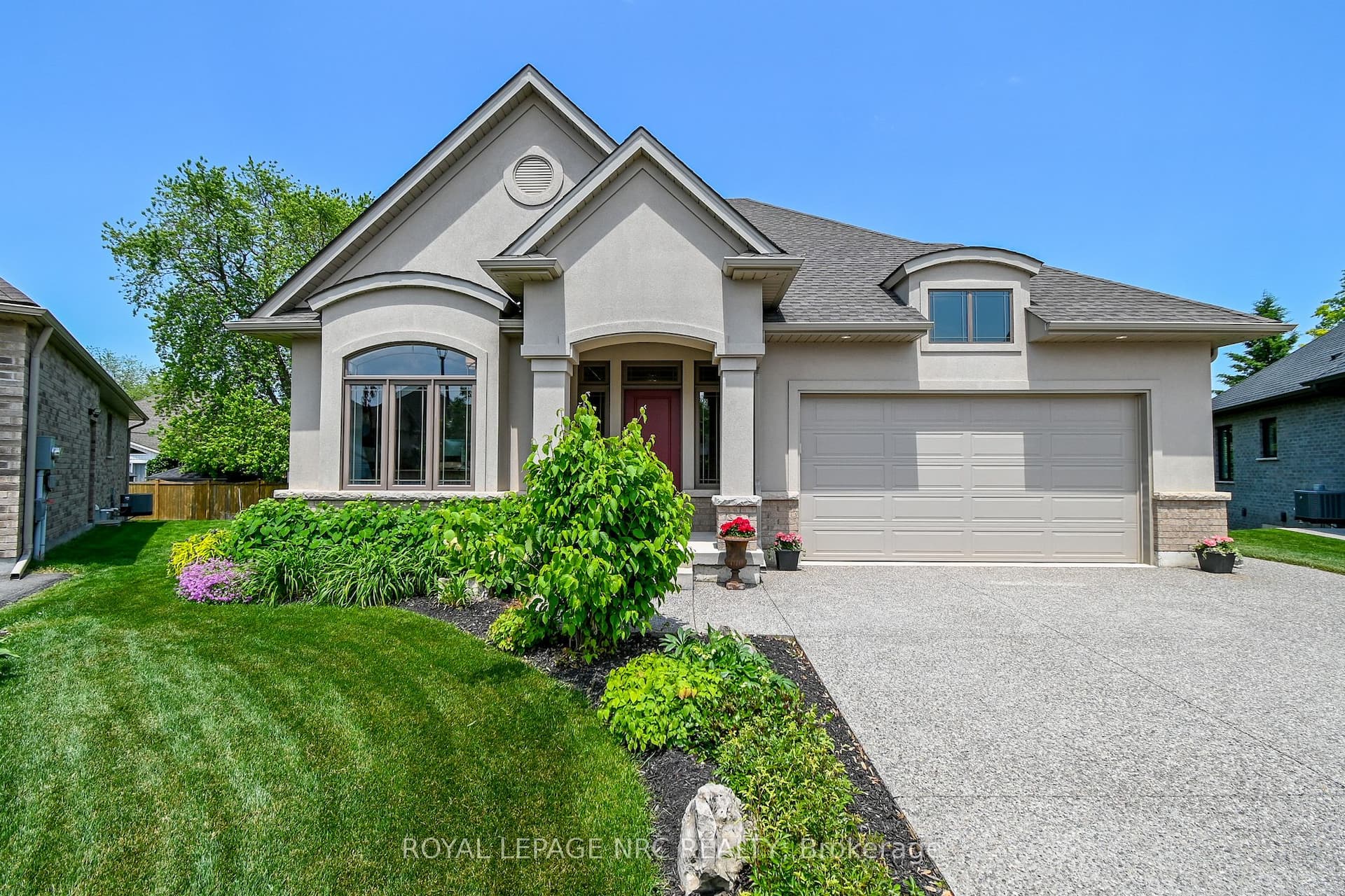 11 Emily Lane — photo 1