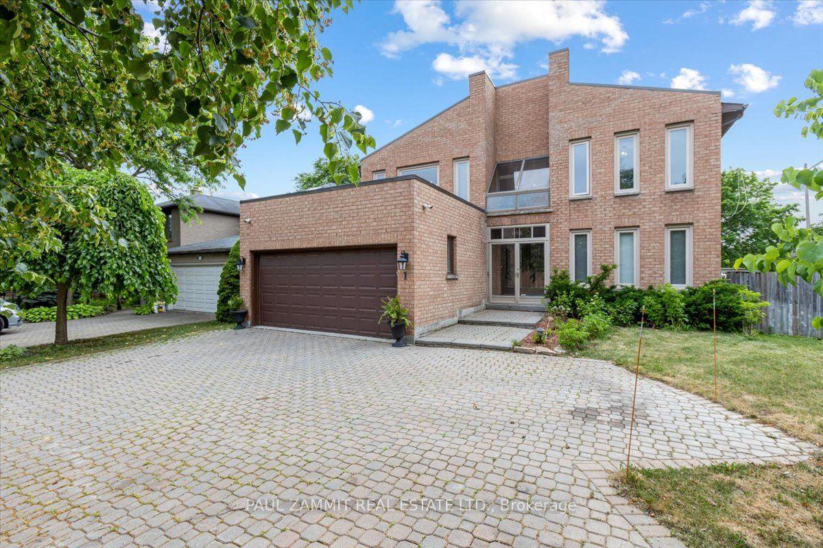 1 Bronte Road — photo 1