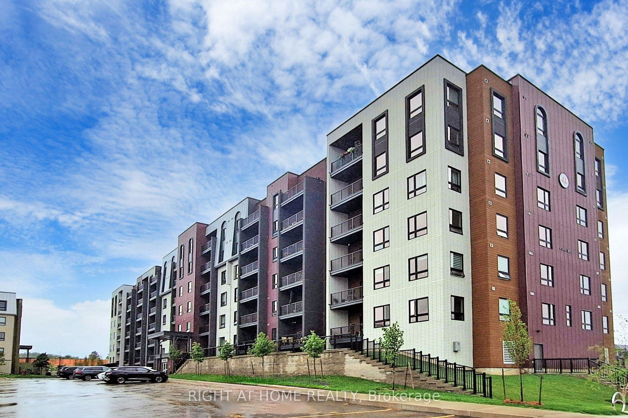 4 Spice Way #208 ##208 — photo 1