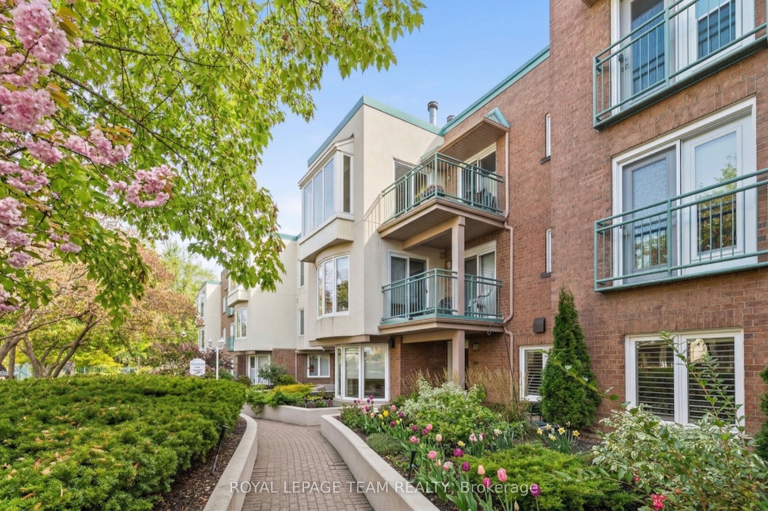 1 Columbus Avenue 202D #202D — photo 1