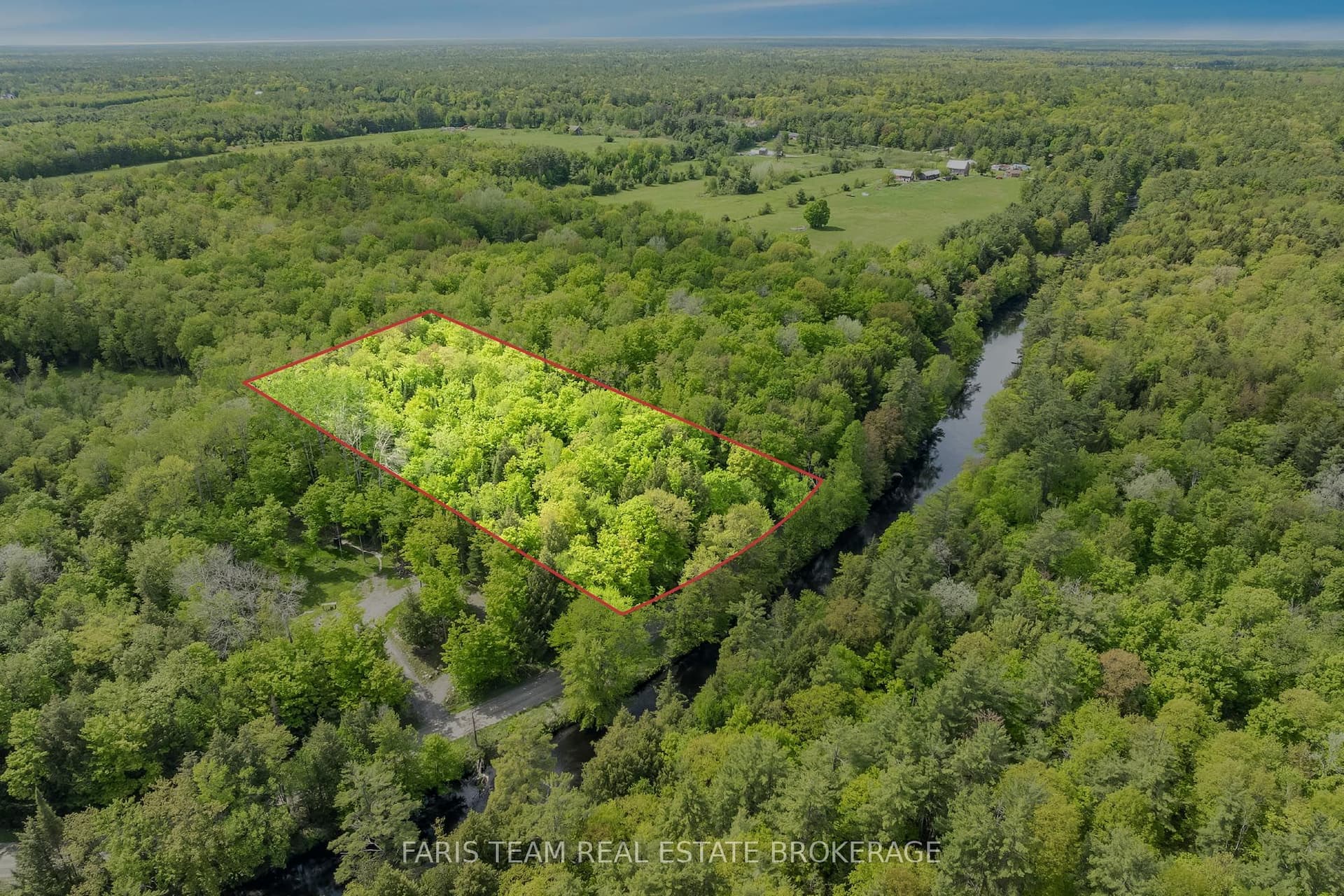 7950 Kings River Road — photo 1