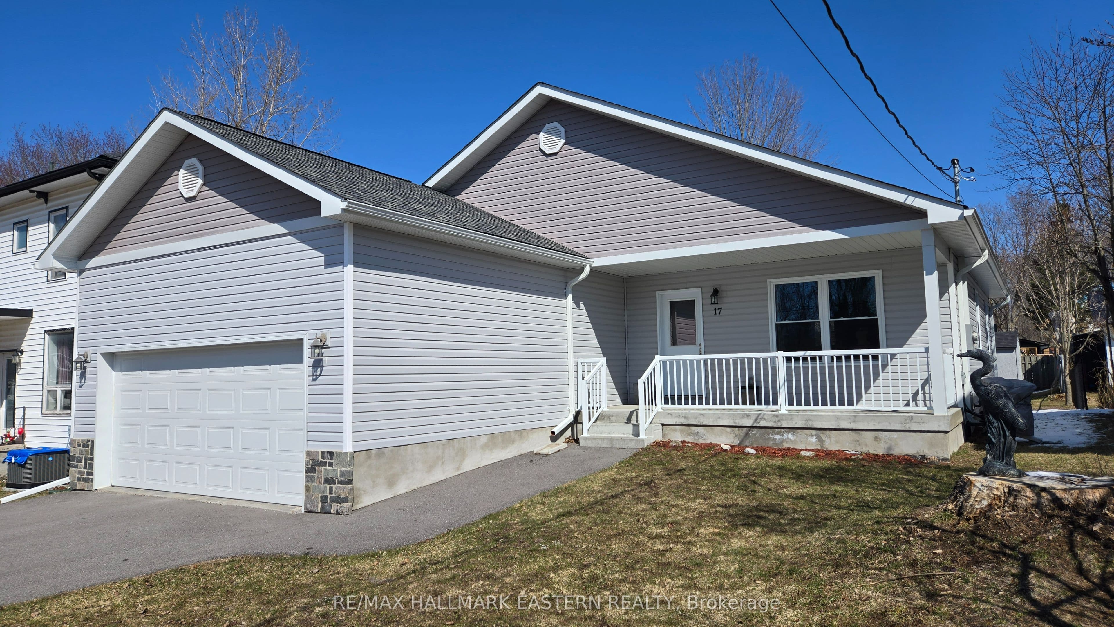 17 Mathison Street E — photo 1