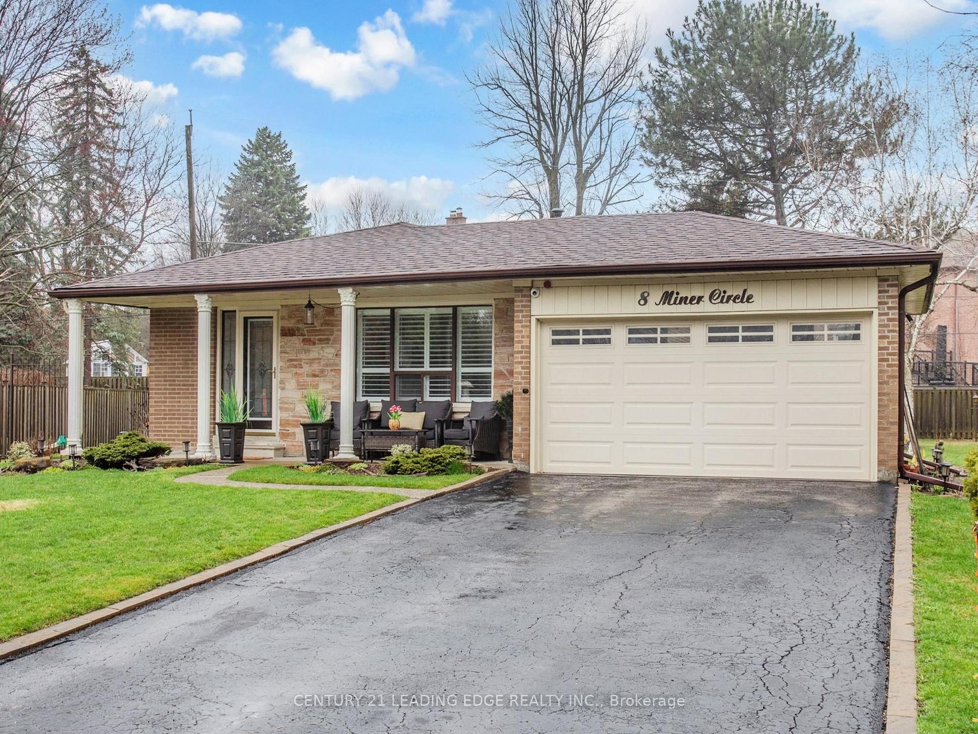 8 Miner Circle — photo 1