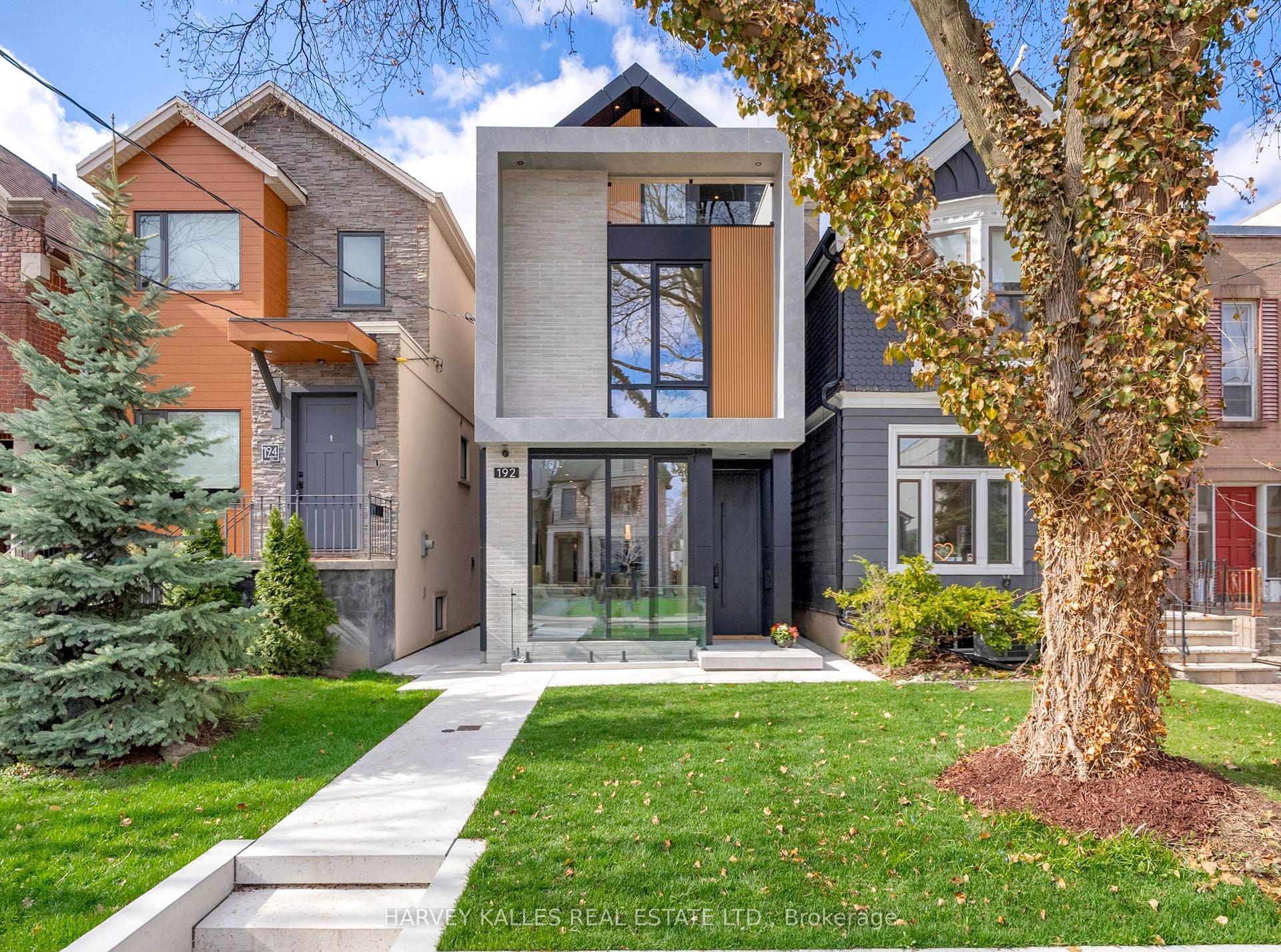 192 Woburn Avenue — photo 1