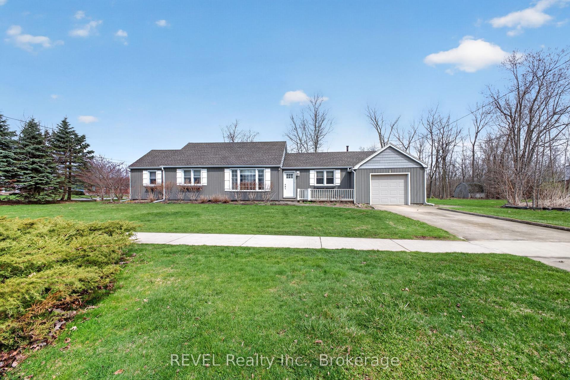 1258 Phillips Street — photo 1